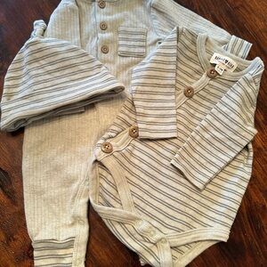 3pc NB set. RABBIT + BEAR by Emily & Oliver